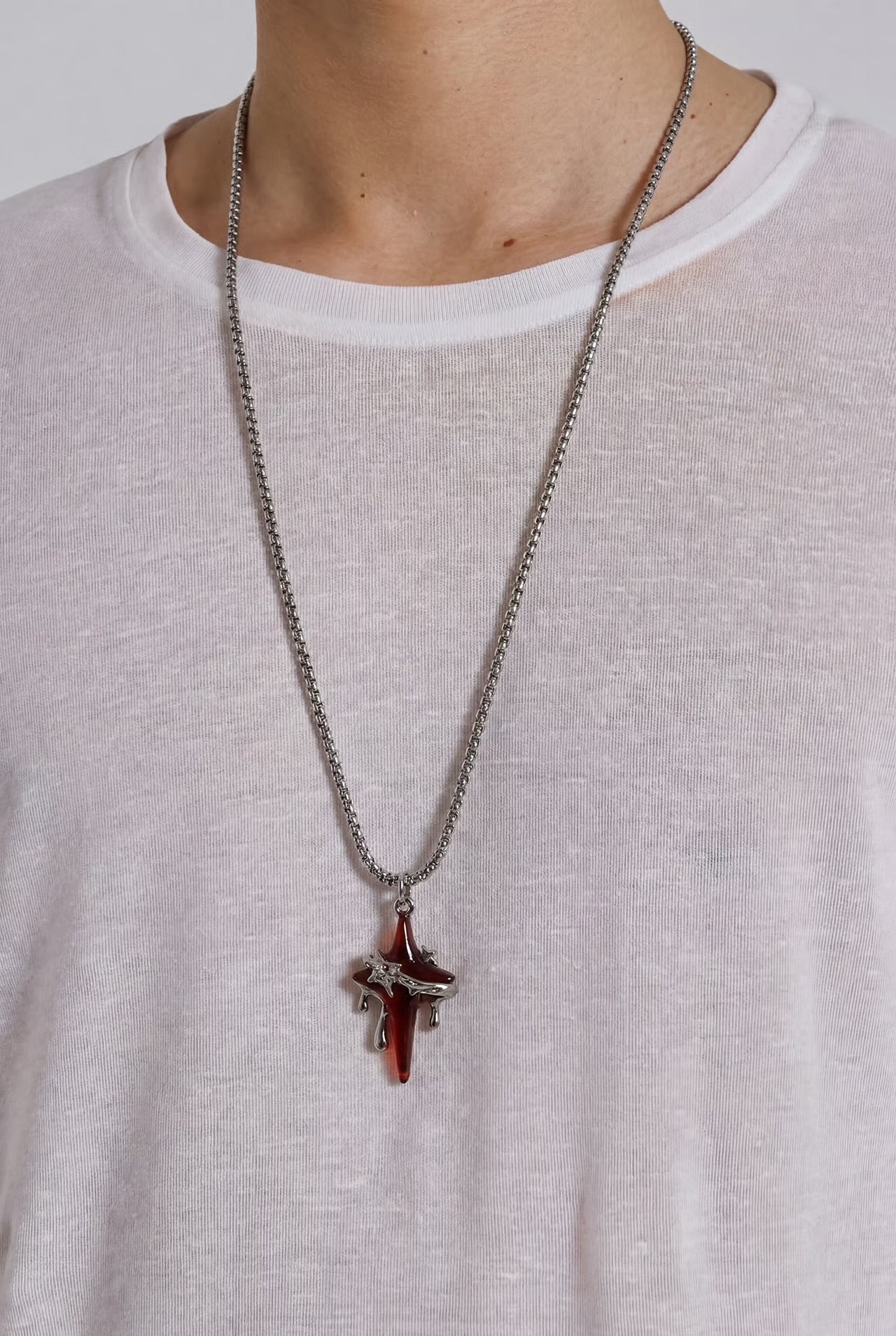 VYRIN BLOOD DROP NECKLACE®