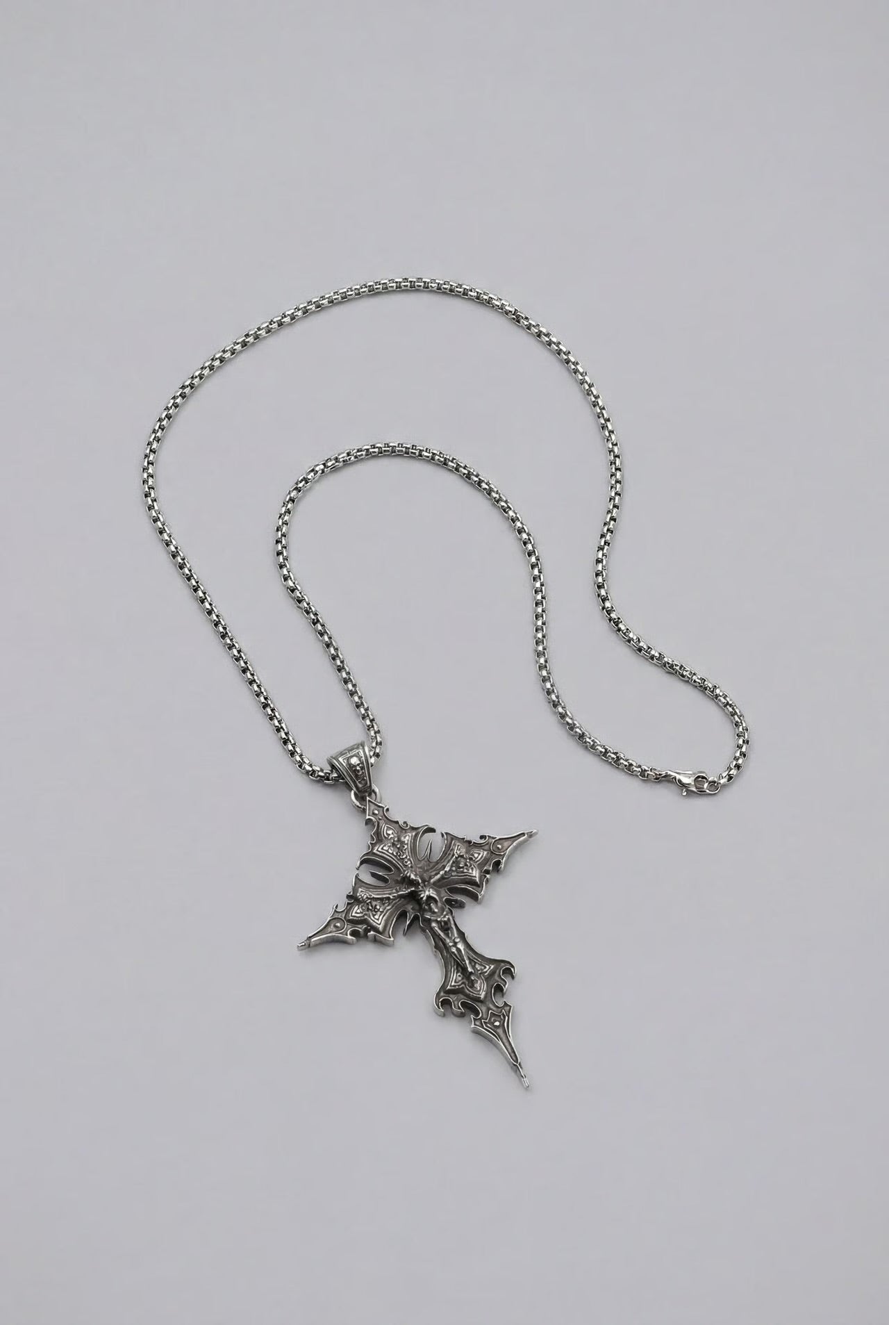 VYRIN CRUCIFIX NECKLACE®