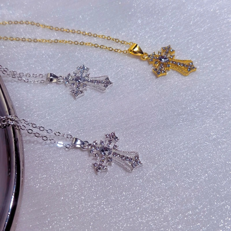 VYRIN CROSS NECKLACE®